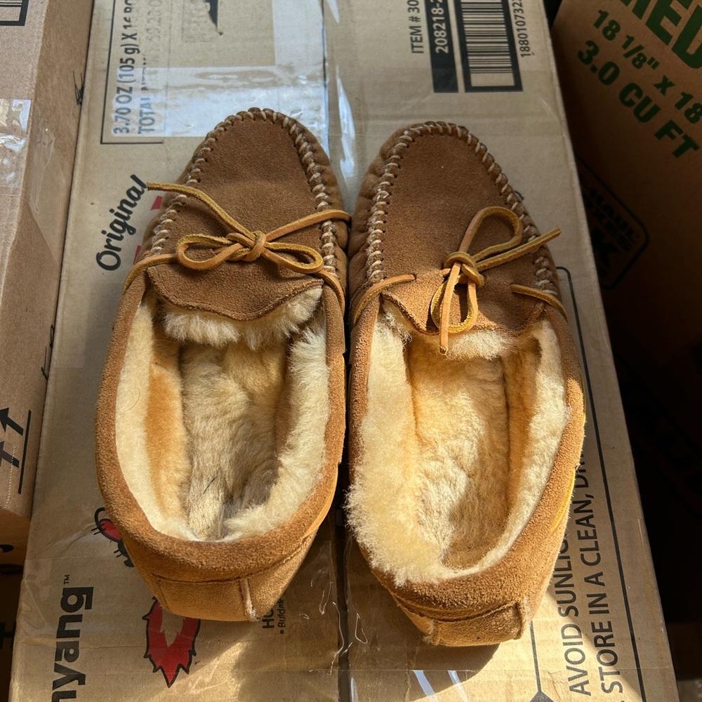 Minnetonka Tan Moccasins with Shearling Lining